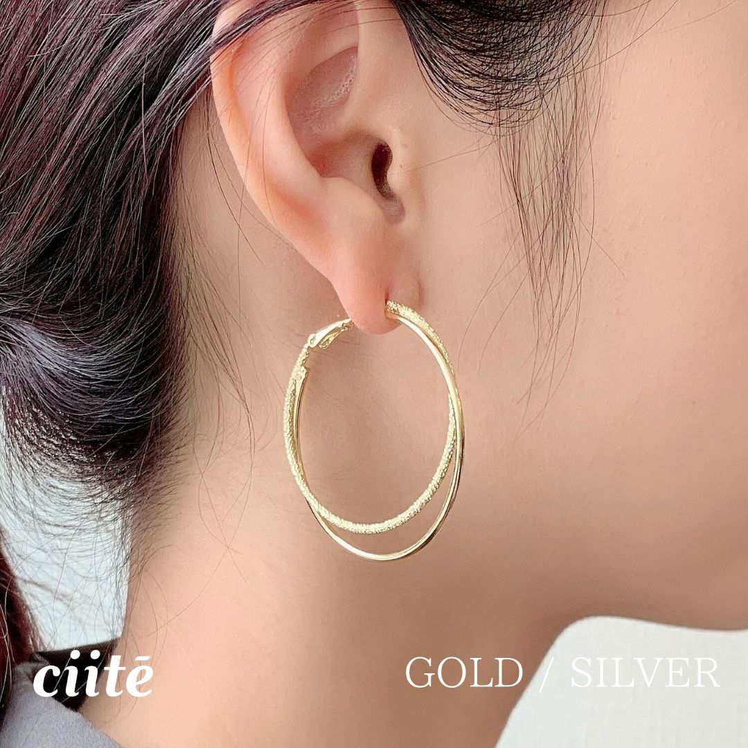 樂天商城 - 大ぶり梨地フープピアス (両耳用) レディース アクセサリー 結婚式 パーティー 誕生日 プレゼント シルバー ゴールド ピンクゴールド シンプル