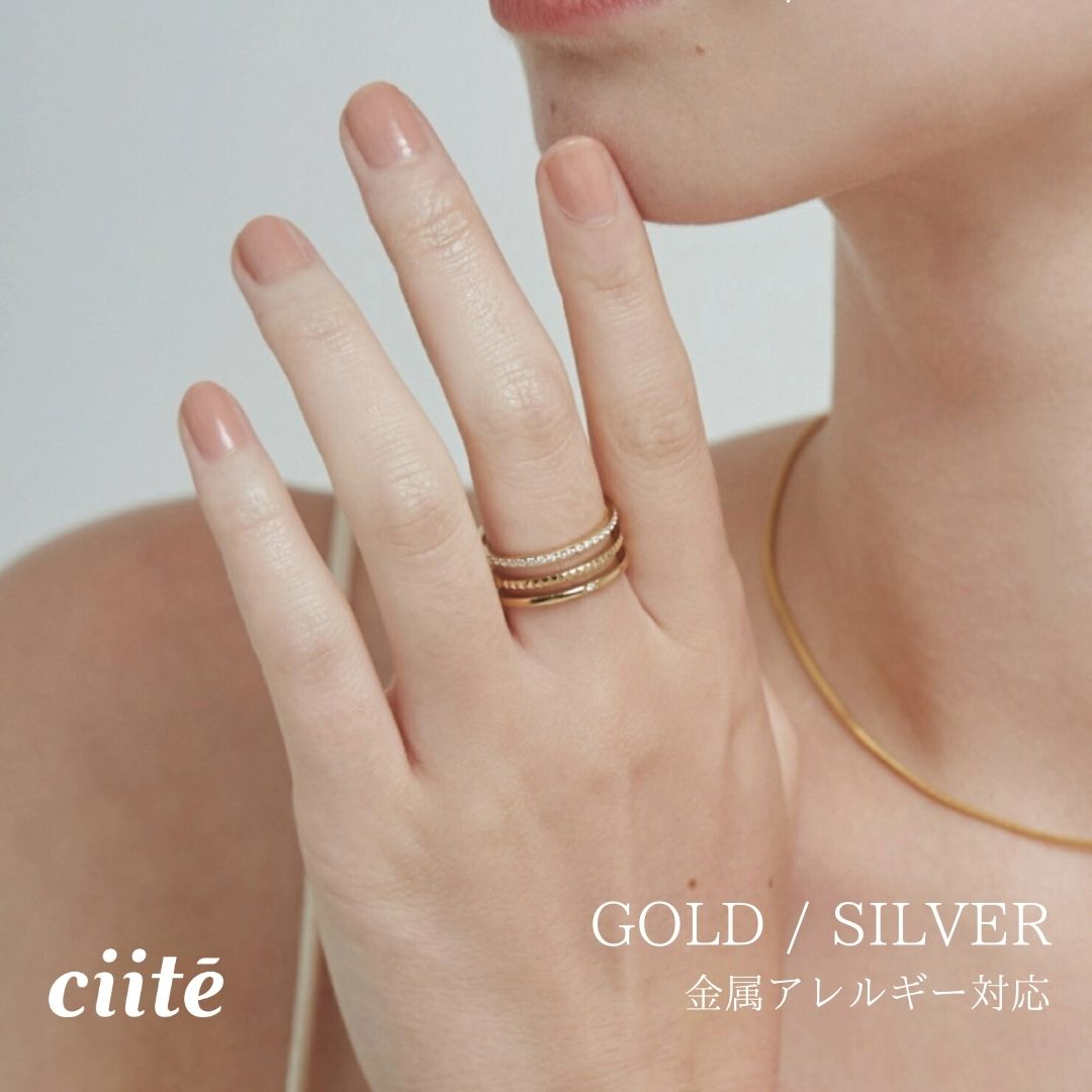 樂天商城 - 金属アレルギー対応 3連ビジューリング サージカルステンレス レディース アクセサリー 結婚式 パーティー 誕生日 プレゼント シルバー ゴールド ピンクゴールド シンプル