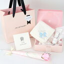 JILL STUART(ジルスチュアート) 【ハンドケアIn Her Purseギフトセット】　タオルハンカチ＆ハンドクリーム（ラッピング済）【季節のソープフラワーブーケ】の商品画像