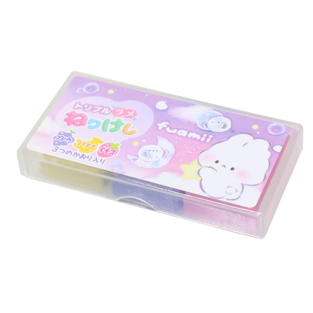 消しゴム トリプルラメねりけし ふあみい カミオジャパン 新学期準備文具 かわいい グッズ メール便可 あす楽 シネマコレクション香り付き！かわいい練り消し字消し/バラエティ文具/可愛い ねりけし/女の子/プチギフト毎日が楽しくなるキュートなステーショナリーシリーズこちらはねればねるほど…楽しくなる[ねりけし]ケースの中に香りつきのラメ入りのねりけしごむが入っています。ほかにもいろんな文房具あるからお気に入りみつけてねサイズ：約64x31x11mm[Made in Japan]このカテゴリにはこんな商品が含まれています筆記用具・ノート【消しゴム】これを見た人はこんなキーワードで検索していますかわいい 文具女子向けキャラクター 筆記具キャラクター 筆記用具ディズニー 文具キャラクター 文具キャラクター 文房具小学生中学生入学準備