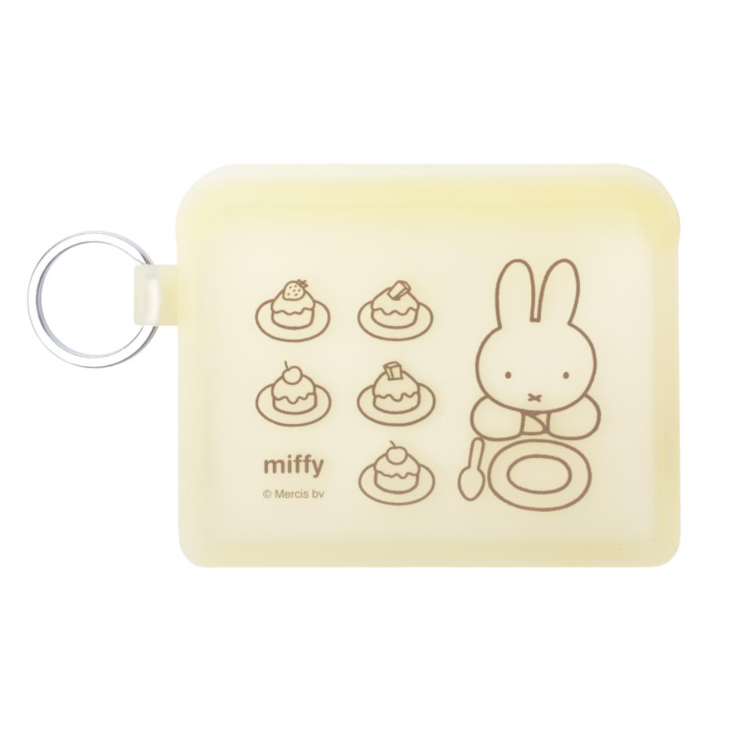 Other - 【ポイント10倍 & クーポン！】ミッフィー ミニポーチ FLAPPO フラッポ ケーキ ディックブルーナ ピージーデザイン シリコンポーチ 小物入れ 絵本キャラクター グッズ メール便可 シネマコレクション
