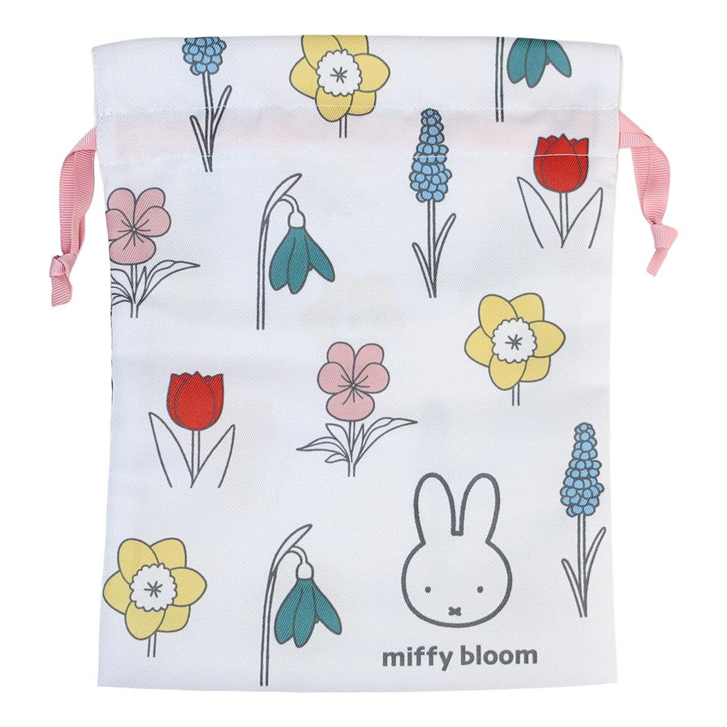 ミッフィー 巾着袋 きんちゃくポーチ miffy bloom ディックブルーナ スモールプラネット 小物入れ 絵本キャラクター グッズ メール便可 あす楽 シネマコレクション小物の仕分けに使いやすいかわいい巾着ポーチ小分けポーチ/メイクポーチ/サニタリーポーチ/小物 整理/可愛い 巾着ディックブルーナの人気絵本[miffy/ミッフィーちゃん]グッズにまたまた可愛いnewアイテム登場こちらはかわいい[きんちゃく袋]小物をしっかり収納できて便利デザインいろいろあるのでお気に入りをみつけてくださいサイズ：約210x270mm素材：ポリエステルカラー/ホワイト系（白）【ミッフィー】キャラクター グッズ はこちらから >>このカテゴリにはこんな商品が含まれていますファッション小物【巾着袋】ミッフィーを見た人はこんなキャラクター グッズを検索していますミッフィー グッズミッフィー キャラクター グッズ ミッフィー 子供ミッフィー グッズ 小学生ミッフィー グッズ 中学生ミッフィー 文具ミッフィー タオルミッフィー 弁当箱ミッフィー ポーチミッフィー 財布ミッフィー バッグミッフィー 筆箱ミッフィー 食器これを見た人はこんなキーワードで検索していますきんちゃく巾着ポーチ小物入れコスメポーチ化粧ポーチキャラクター ポーチキャラクター ファッションキャラクター グッズキャラクター バッグファッション小物