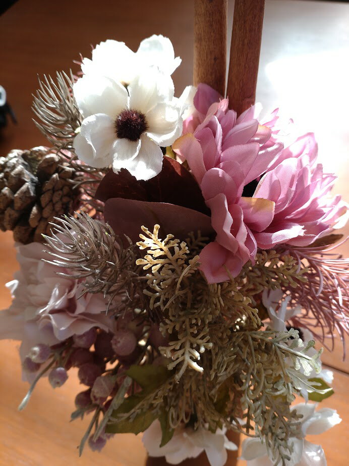 フラワーアレンジメント　アーティフィシャルフラワー　ナチュラルベース　ラタン　ピンク　ギフト　スモーキーピンク　造花アレンジメント 3