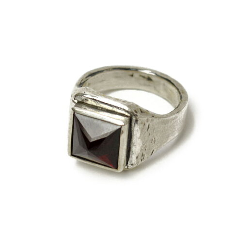 Henson【ヘンソン】 リング SMALL SQUARE RING SILVER(シルバー×レッド) Henson【ヘンソン】 リング SMALL SQUARE RING SILVER(シルバー×レッド)