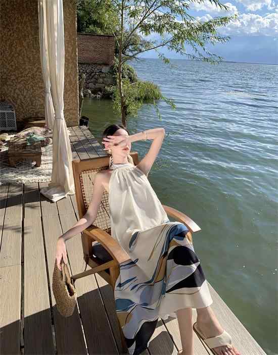 リゾートドレス サマードレス ディナードレス ホリデードレス 夏 ロングドレス 海辺 休暇 ビーチ ヴァカンス 写真撮影 エキゾチック エレガント フェミニン レディース