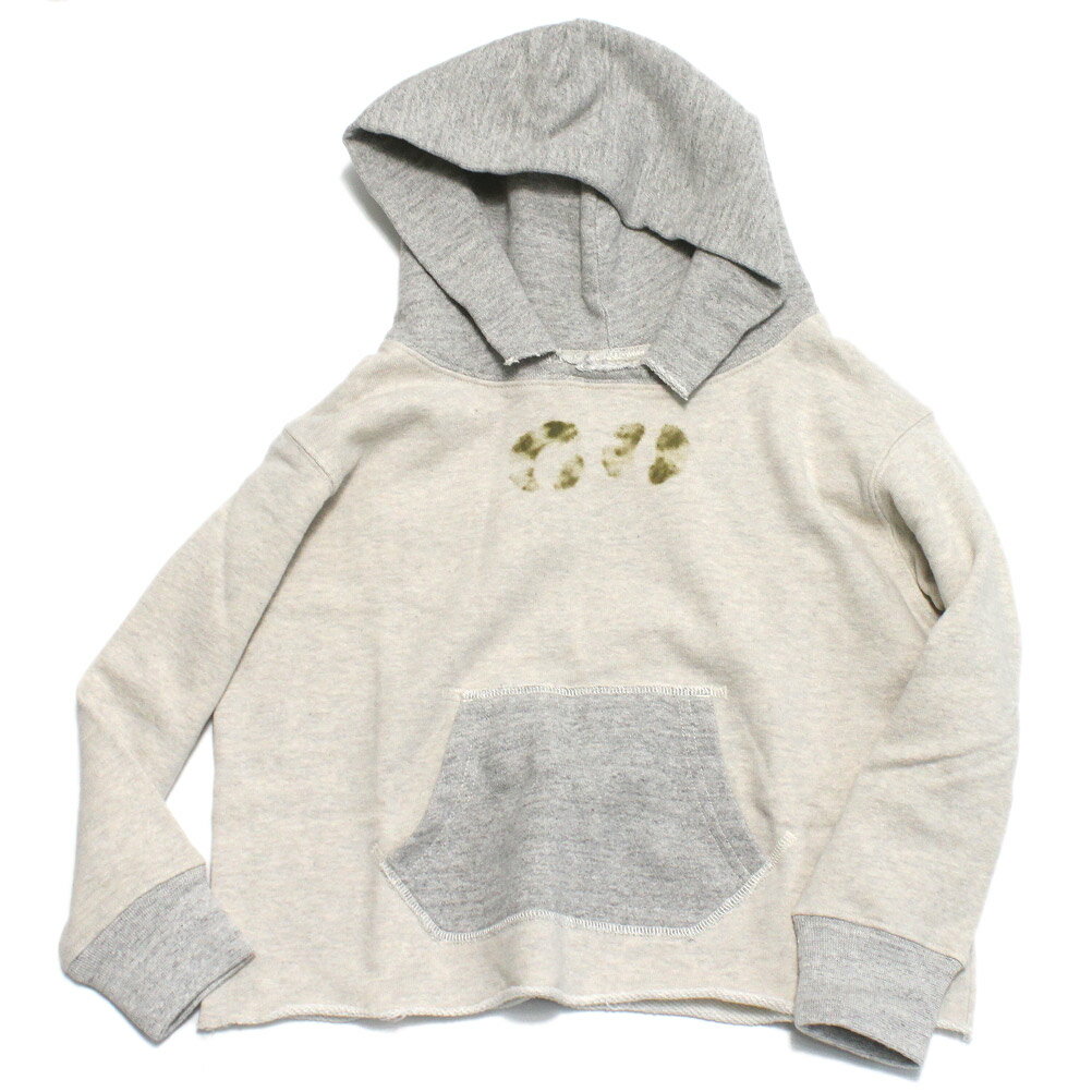 “ゴートゥーハリウッド”のウラケ GO パーカー50年代頃までに、まだ技術が発達しておらずスウェットにフードを後付けして作られた独特なディテールの後付けパーカー。そんなパーカーに憧れて、フードの付け根をカットして再現したストーリーのアイテム。独特なポケットの形がローテク時代を思わせる仕上がりです。綿100%4NV紺5R赤メーカー希望小売価格はメーカーカタログに基づいて掲載しています関連キーワード:子供服 キッズ 男の子 女の子 ガールズ ボーイズ 女子 男子 ジュニア ユニセックス レディース ウィメンズ 大人 11OW生成 125cm 135cm 145cm 01(150)cm 02(160)cm gth32580409トップ&nbsp;>&nbsp;ブランド一覧&nbsp;>&nbsp;カ&nbsp;>&nbsp;ゴートゥーハリウッド(GO TO HOLLYWOOD)トップ&nbsp;>&nbsp;アイテム一覧&nbsp;>&nbsp;トップス&nbsp;>&nbsp;パーカートップ&nbsp;>&nbsp;レディース&nbsp;>&nbsp;トップス&nbsp;>&nbsp;パーカーサイズ1251351450102着丈(BC)40.542465255身幅4445475558ゆき丈5759658082採寸結果は全てセンチ表記です。商品により多少の誤差がございます。目安とお考え下さい。※BCはバックセンター（首から裾までの後中心）です。※SNPはサイドネックポイント（肩から裾までの直線で計測した長さ）です。生地の透け感なしあり生地の厚み薄手普通厚手生地の伸縮性なしややありありa175a178a244a246a248a254a