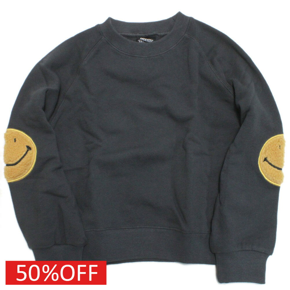 “ニードルワークス”の柔らか裏毛スマイルトレーナー袖のボアパッチのスマイルがアクセントになった1着。ラグランスリーブでラフな着こなしが可能。着心地柔らかな裏毛素材を採用。身幅を広くとったワイドシルエット。本体　綿100%リブ　綿95%　ポリエステル5%オートミールネイビーエンジメーカー希望小売価格はメーカーカタログに基づいて掲載しています関連キーワード:子供服 キッズ 男の子 女の子 ガールズ ボーイズ ジュニア ユニセックス 大人 レディース ウィメンズ チャコール 100cm 110cm 120cm 130cm 140cm 150cm 1(160)cm 2(LADIES/M)cm nee2224206トップ&nbsp;>&nbsp;セール&nbsp;>&nbsp;ブランド一覧&nbsp;>&nbsp;ナ&nbsp;>&nbsp;ニードルワークス(NEEDLE WORKS)トップ&nbsp;>&nbsp;ブランド一覧&nbsp;>&nbsp;ナ&nbsp;>&nbsp;ニードルワークス(NEEDLE WORKS)トップ&nbsp;>&nbsp;アイテム一覧&nbsp;>&nbsp;トップス&nbsp;>&nbsp;トレーナートップ&nbsp;>&nbsp;セール&nbsp;>&nbsp;アイテム一覧&nbsp;>&nbsp;トップス&nbsp;>&nbsp;トレーナートップ&nbsp;>&nbsp;レディース&nbsp;>&nbsp;トップス&nbsp;>&nbsp;トレーナーサイズ(cm)1101201301401501(160)着丈(BC)39.54345.54952.560.5身幅44.546495254.558ゆき丈545964.5707584.5採寸結果は全てセンチ表記です。商品により多少の誤差がございます。目安とお考え下さい。※BCはバックセンター（首から裾までの後中心）です。※SNPはサイドネックポイント（肩から裾までの直線で計測した長さ）です。生地の透け感なしあり生地の厚み薄手普通厚手生地の伸縮性なしややありあり裏地なしあり裏起毛a175a178a244a246a249a299a329a364a