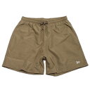 “ニューエラ”の【OUTDOOR】 UTILITY SHORTS PANTS耐塩素、耐海水のテストをクリア。海やプールはもちろん、日常使いにも適した万能ショーツ。裏地はメッシュ素材を使用。フラッグロゴ刺繍を左裾にレイアウト。サイズ調節はドローコードで自在。便利な3ポケット付き。本体　ポリエステル100%裏地　ポリエステル100%ブラックネイビーオリーブメーカー希望小売価格はメーカー商品タグに基づいて掲載しています関連キーワード:大人 レディース メンズ リンクコーデ お揃い ニューエラ NEWERA カーキ M(MENS)cm L(MENS)cm nea14109965トップ&nbsp;&gt;&nbsp;ブランド一覧&nbsp;&gt;&nbsp;ニューエラ(NEW ERA)トップ&nbsp;&gt;&nbsp;アイテム一覧&nbsp;&gt;&nbsp;パンツ&nbsp;&gt;&nbsp;ショート・ハーフパンツ(その他)トップ&nbsp;&gt;&nbsp;メンズ&nbsp;&gt;&nbsp;パンツ&nbsp;&gt;&nbsp;ショート・ハーフパンツ(その他)トップ&nbsp;&gt;&nbsp;アイテム一覧&nbsp;&gt;&nbsp;水着・スイムグッズ・甚平&nbsp;&gt;&nbsp;水着トップ&nbsp;&gt;&nbsp;メンズ&nbsp;&gt;&nbsp;水着・スイムグッズ・甚平&nbsp;&gt;&nbsp;水着サイズ(cm)M(MENS)L(MENS)ウエスト幅3740股上3133股下1314ヒップ幅5661わたり幅32/3535/37裾幅31.532.5採寸結果は全てセンチ表記です。商品により多少の誤差がございます。目安とお考え下さい。※BCはバックセンター（首から裾までの後中心）です。※SNPはサイドネックポイント（肩から裾までの直線で計測した長さ）です。生地の透け感なしあり生地の厚み薄手普通厚手生地の伸縮性なしややありあり裏地なしあり裏起毛ウエストゴム総ゴムハーフゴムウエストゴム交換口ありなしウエストアジャスターありなしウエストアジャスター仕様ドローコードa174a210a293a339a