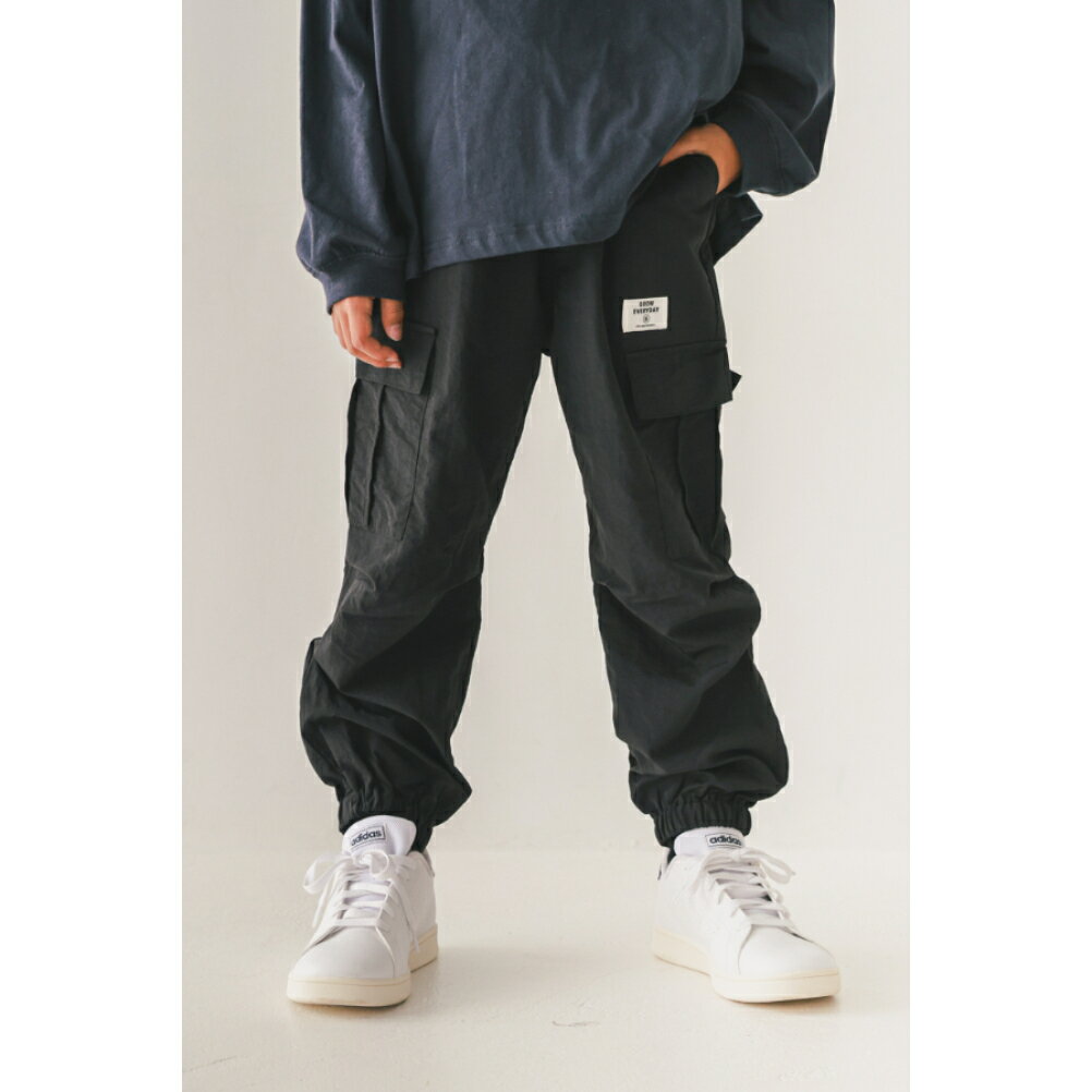 【JEANS.B/ジーンズベー/子供服】 カーゴナイロンロングパンツ ブラック(BK)