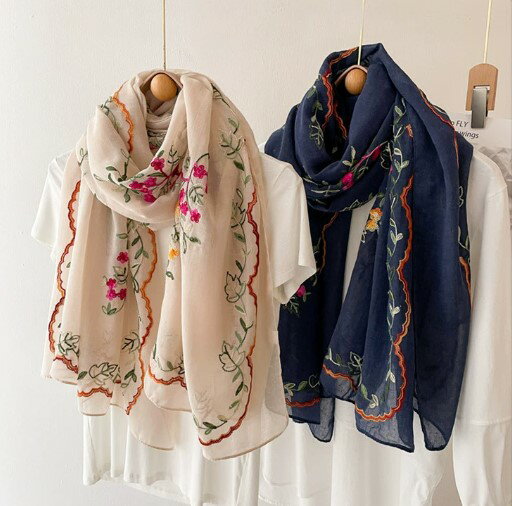 Other - パネル風刺繍スカーフ