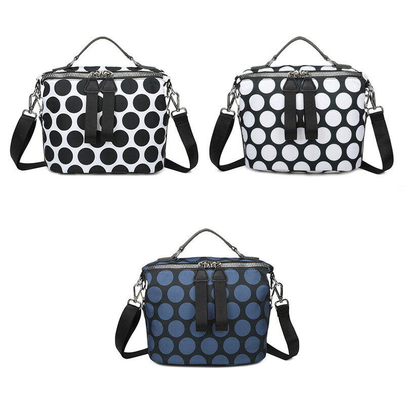 《コインドット柄ショルダーバッグ》コインドット柄 ドット柄 水玉模様 ショルダーバッグ 2WAYバッグ ミニバッグ マチありバッグ ファスナー付き 外ポケット付き ナイロン100％ 軽量 撥水 丈夫 黒 ブラック 白 ホワイト ブルー ネイビー おしゃれ かわいい 大人可愛い