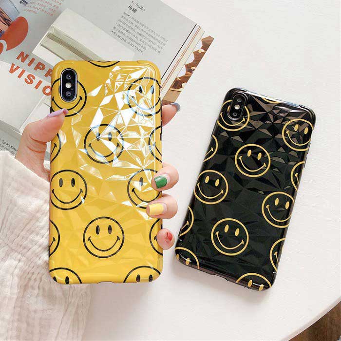 人気 Smile 笑顔 にこちゃん スマイル ダイヤ 立体的 光沢感 レディース 女性 かわいい アイフォンケース Iphone ネットワーク全体の最低価格に挑戦 Case ブラック Black 黒 6 Xs Iphone7 6s Yellow 大人気smileシリーズ 立体的に見えるダイヤ柄ボディが大人女子に