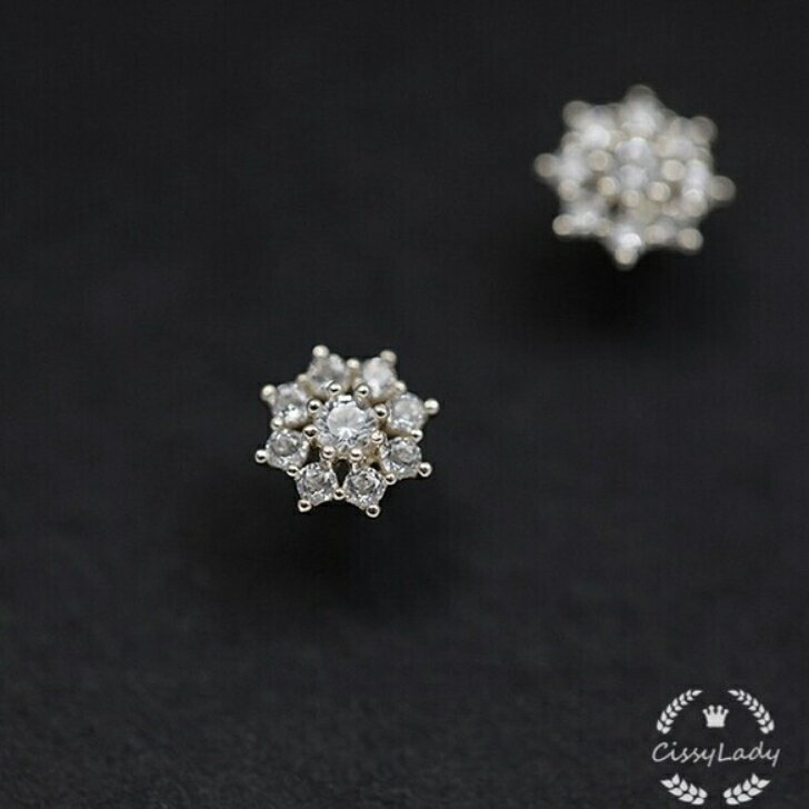 S925 レディース人気ピアス CZダイヤ V型 プチ ミニピアス 小さい 小ぶり セカンドピアス 職場アクセサリー ギフト プレゼント 妻彼女娘母 金属アレルギー対応 つけっぱなし