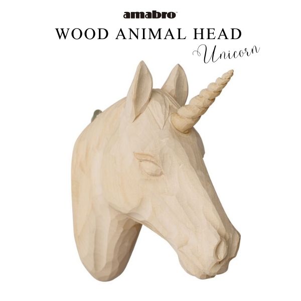 商品名 amabro　アマブロ　 WOOD ANIMAL HEAD　 ウッドアニマルヘッド サイズ Unicorn / w65×h180×d150mm 材質 シナの木 その他 ツノは取り外し可能。無垢材を張り合わせて作られている為、継ぎ目がございます。また、天然木を使用している為、節や木目、色目の違いがありますが、天然木の持つ特性としてご理解下さい。ご交換は対応しておりませんので、何卒ご了承頂けますようお願い致します。 備考 天然木の無垢材を手作業で掘り出して作られたWOOD ANIMAL HEADシリーズに、「純粋」「直感力」「浄化」の象徴である伝説の白馬”ユニコーン”が追加されました。サイズは既存のシリーズよりも小型になっています。 ひとつひとつ手作業で彫られた木彫りのアニマルオブジェ。リアルな剥製にはちょっと抵抗があるという方でも気軽にインテリアに取り入れられます。無塗装でナチュラルな仕上がりになっているので、木の自然な風合いもお楽しみ頂けます。 amabro　アマブロ　あまぶろ　オブジェ　インテリア　木製　ウッド　アニマル　ウッドアニマル　剥製　はく製　動物　鹿　しか　シカ　ガゼル　ムース　さい　サイ　ぞう　ゾウ　象　くま　クマ　熊　ジャッカロープMoose Deer Gazelle Bear Jackalope Unicorn