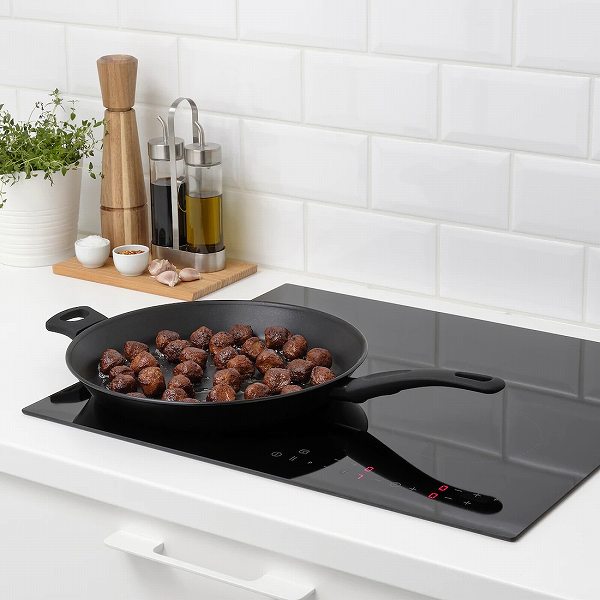 【あす楽】IKEA イケア フライパン ブラック 黒 32cm n90462237 HEMLAGAD ヘムラーガッド キッチン用品 調理器具 鍋 おしゃれ シンプル 北欧 かわいい