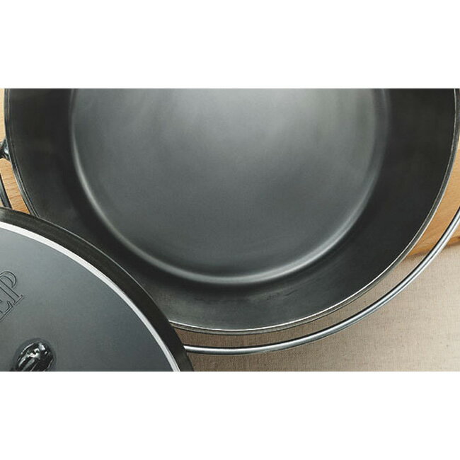 ★UNIFLAME　ユニフレーム UFダッチオーブン8インチ 660935 【ダッチオーブン/アウトドア/キャンプ/BBQ/料理/調理】