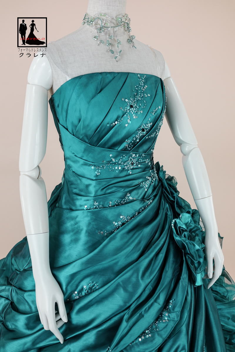 《フォーマル衣装》D.S.DEEP IVORY カラードレス 9号フリー (CLC5184) チョーカー イヤリング付き クラレナ【ドレス】 【洋装】【中古】 (USED品)（リサイクル）【cd9】【cd11】