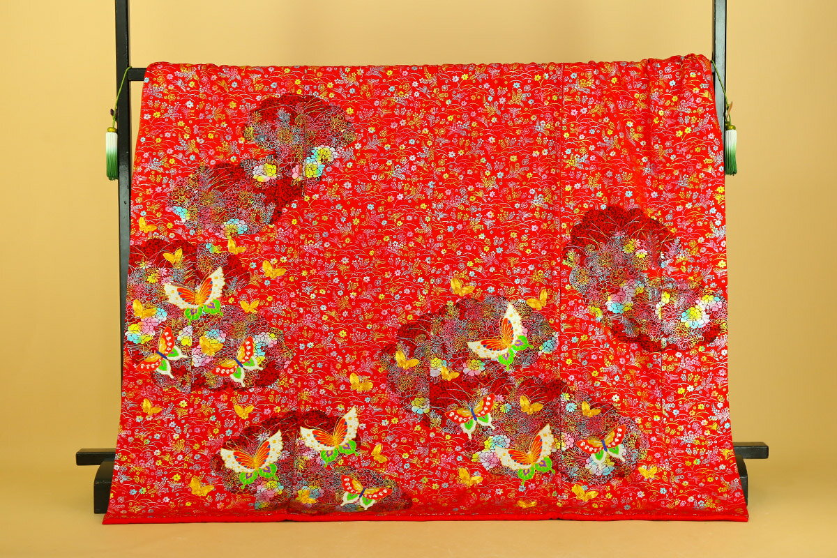 《フォーマル衣装》花嫁振袖 引き振袖 販売 クラレナの　赤にメタルの花鳥柄 雲取り 蝶々の刺繍 正絹 本振袖(MS578)(USED品)【中古】（リサイクル）【和装】【着物】【女性】【本振袖】