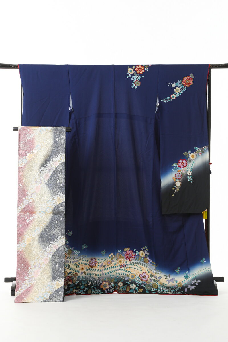 《ブラックフライデークーポンで500円-27,000円OFF》フォーマル 振袖 成人式 クラレナの 濃紺・ベージュ・濃グレー・黒に桜・梅・桐・藤 正絹中振袖+メ...