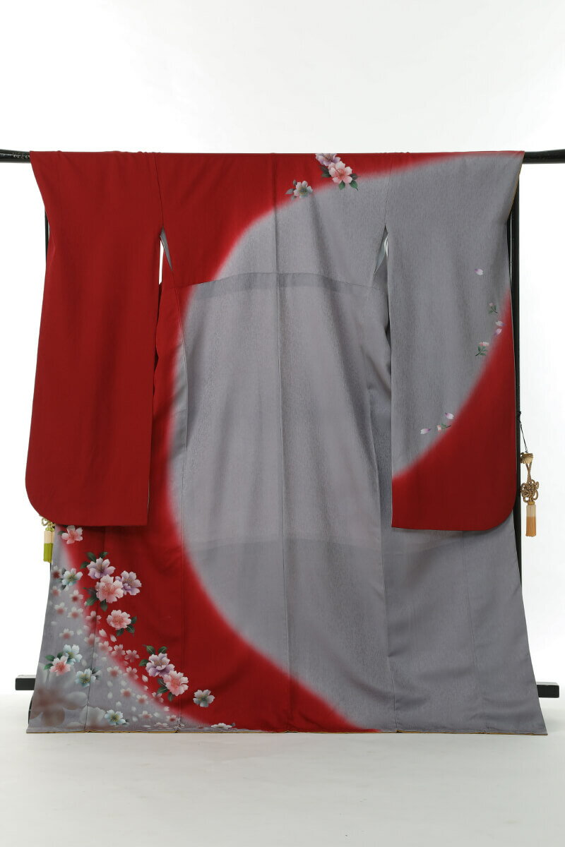 《ブラックフライデークーポンで500円-27,000円OFF》フォーマル レンタル でなく 販売 クラレナの腕長 長身 エンジ色 グレー 桜 正絹 中振袖(MS...