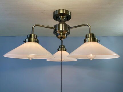 後藤照明 大正ロマン 昭和 レトロ シャンデリア 乳白P1ガラスセード ブロンズ 3灯 白熱灯 GLF-3545BR