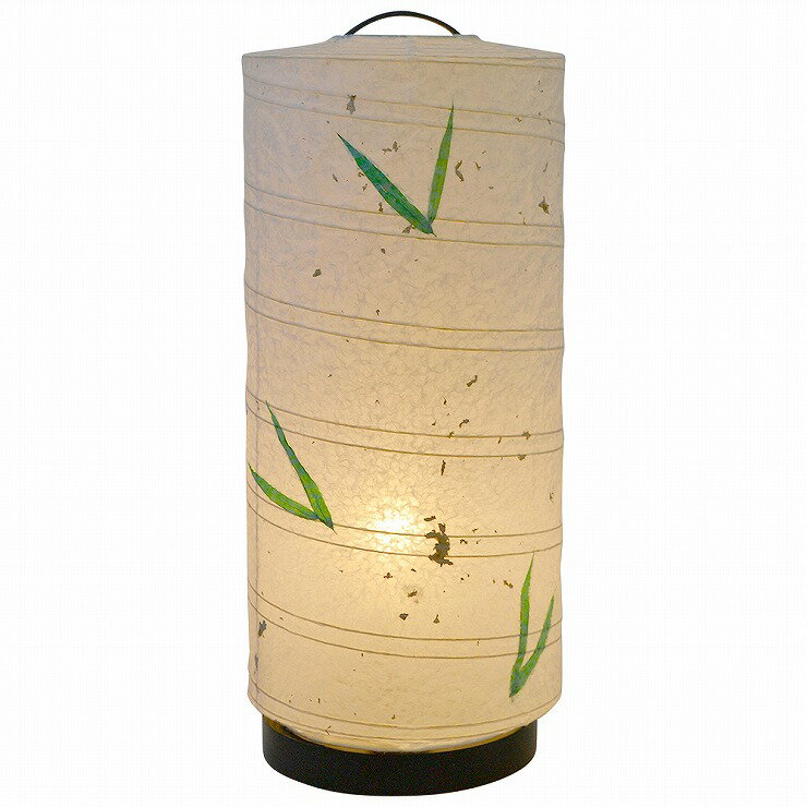 フォルムは使いやすい円筒型。ダブルラインの提灯ヒゴで巻いたデザイン。木台に和紙シェードを差し込んで使用します。組み立ても簡単です。岐阜県の美濃市を中心に生産される美濃和紙。豊かな山々、そして長良川、板取川の清流に育まれた1300年以上の歴史...