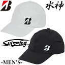 BRIDGESTONE GOLF SUIZING RAIN CAP CPG24S ブリヂストンゴルフ 水神/スイジン レインキャップ 水神/スイジン レインキャップ ツバの先端部が折れ曲がり、アドレス時やパター時に雨の雫が視界を邪魔しないようにツバサイドに流す設計になっています。ベンチレーション付きで蒸れにくくなっています。 同素材でできたレインネックガード（CPG24U）と合わせて使えば首元からの雨の侵入を防ぎます。 《商品仕様》 ■品　名：水神 レインキャップ ■品　番：CPG24S ■サイズ：フリーサイズ(約56～59cm) ■素　材：表地/ナイロン100％(ポリウレタンラミネート加工) 　　　　　裏地/ポリエステル100％ ■カラー：BK(黒)、WH(白) ■ 原産国：中国製 ※初期耐水圧30,000mm ■2024年＜水神＞シリーズ商品のご紹介 ・水神 レインブルゾン 84G01 ・水神 レインパンツ 84G02 ・水神 レイン 上下セット 84G03 ・レディス 水神 レイン上下セット 84G55 ・水神 レインキャップ CPG24S ・水神 レインハット CPG24T ・水神 レディス レインハット CPG24W ・水神 レインネックガード CPG24U コーディネートしてお楽しみください! ※モニターの発色の具合によって実際のものと色が異なる場合がございます。 ※お取り寄せになります。 メーカーの在庫状況により、納品までお時間をいただく場合がございます。予めご了承ください。 クリスマス バレンタイン プレゼント お正月 お歳暮 誕生日 お中元 記念日 入学 卒業 祝い 内祝い 就職 こどもの日 ボーナス 景品 父の日 母の日 敬老の日 アウトドア スポーツ用品