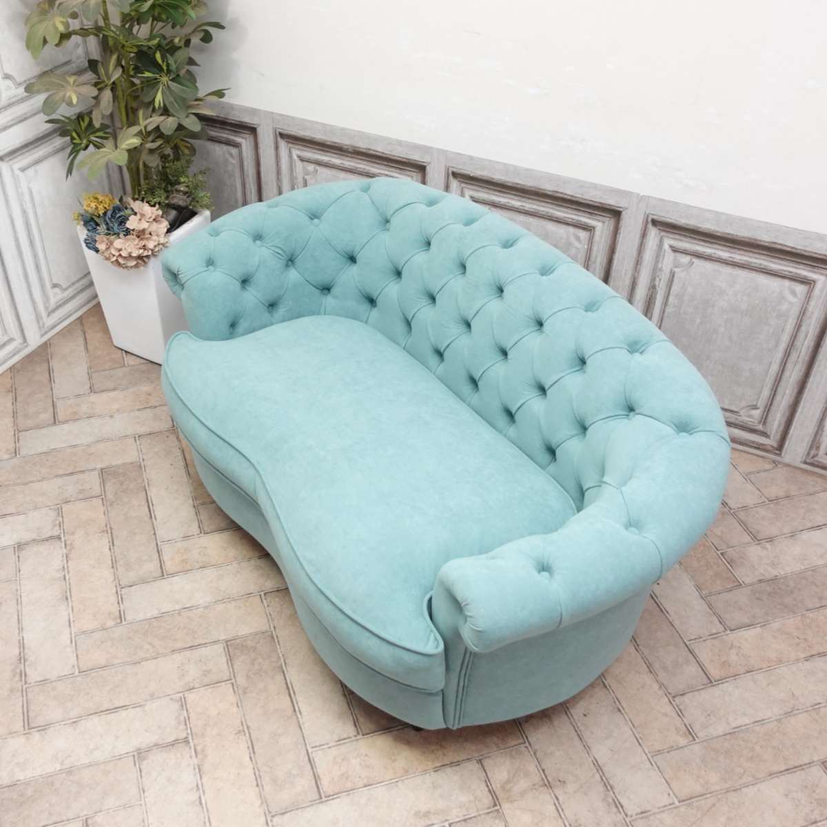 輸入家具 ソファー 二人掛け 送料無料 Mousofa モーソファ ソファ 2人掛け 2人用 デザイナーズ アンティーク 調 イギリス 英国 ヴィンテージ レトロ 姫系 プリンセス 姫 ロマンチック ガーリー おしゃれ ホテル レストラン サロン 応接 ブルー ファブリック NM2F238K [3]