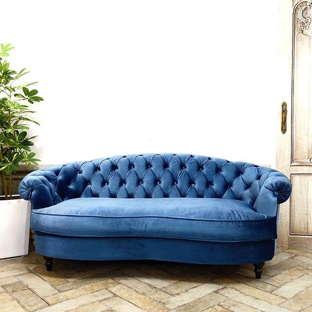 輸入家具 そふぁ ソファー Mousofa モーソファ 3人掛け 三人掛け 3人用 トリプルソファ アンティーク風 イギリス 英国 チェスターフィールド ビンテージ 姫系 家具 プリンセス ロマンチック 可愛い 椅子 什器 店舗 ホテル サロン ベルベット ブルー 青 NM3F92K [2]