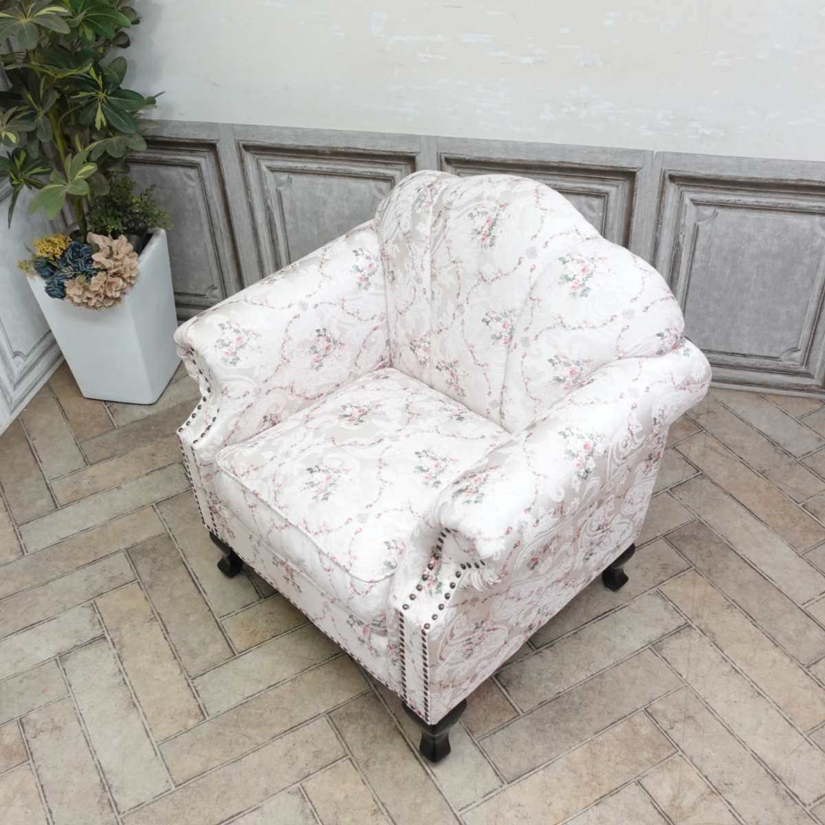 輸入家具 アンティーク ソファー そふぁ そふぁー ソファ ソファー デザイナーズ アンティーク調 1人掛け 1シーター 一人用 シングルソファー シェルファ シェル ソファー 美容室 エレガント かわいい おしゃれ 北欧 モダンインテリア 布 ピンクフラワーダマスク VS1F116K [3]
