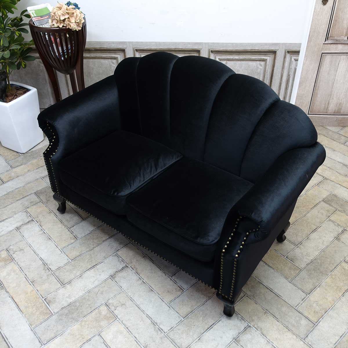 輸入家具 アンティーク ソファ デザイナーズ アンティーク調 2人掛け ダブル ソファ シェルファ Shellfa 二人用 パーソナル 貝殻 美容室 撮影什器 ショップ サロン エレガント かわいい おしゃれ 姫系 プリンセス モダンインテリア ブラック 黒 ベルベット ゴシック VS2F44K [3]