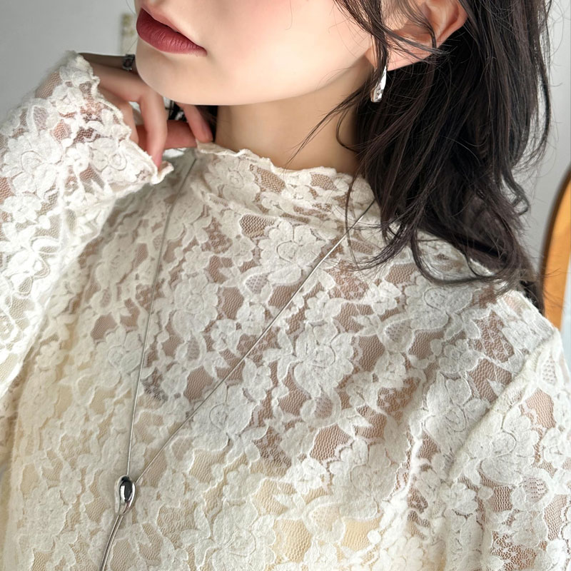 【 50%OFF ★ さらにまとめ買いクーポンで最大25％OFF】 送料無料 トップス Tシャツ レディース フラワー 柄 起毛 レース メロー 使い ハイネック プルオーバー 程よい 透け感 肌触り 滑らか インナー カットソー素材 秋 冬 2024aw クラシカルエルフ ce1010362のサムネイル