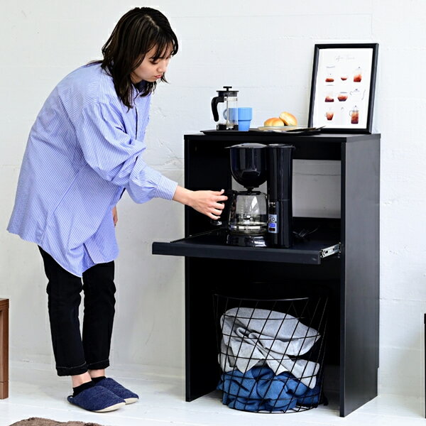 ゴミ箱上収納 レンジラック ゴミ箱 レンジ台 幅60 .5 キッチンラック コンセント レンジ下 トレー ごみ箱収納 ラック ロータイプ ブラック ブラウン ホワイト沖縄、離島への送料は別途お見積もり。メーカー発送のため代引き不可です。