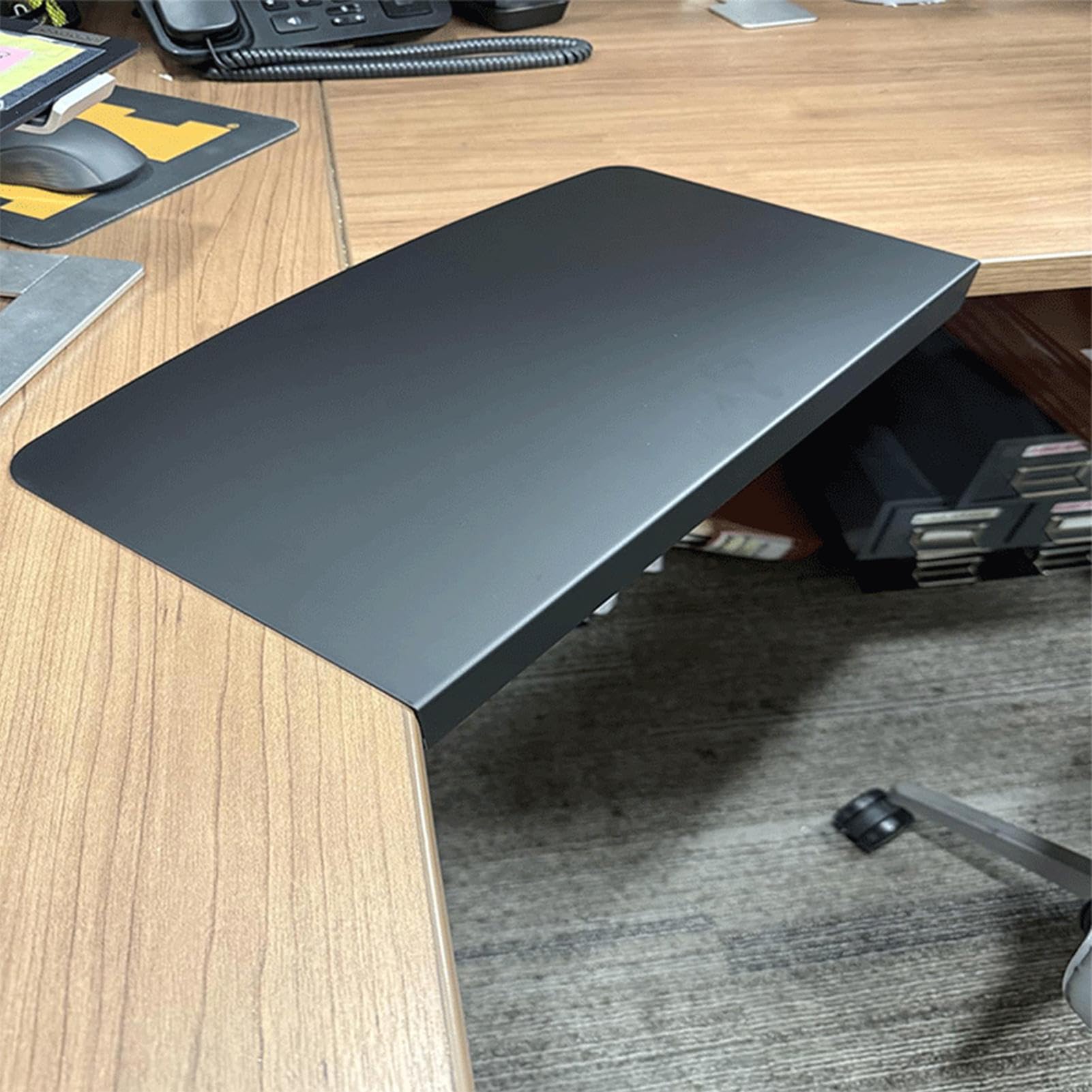 キーボードトレイ デスク連結プレート L字型デスク用 設置簡単 17インチ コーナーデスク クランプ式 延長天板 スペース拡張 マウス台 ブラック リモートワーク エクステンダー 10インチ 在宅勤務 パソコンデスク cleaningeight-10031067 クリーニングエイト サンプル画像2