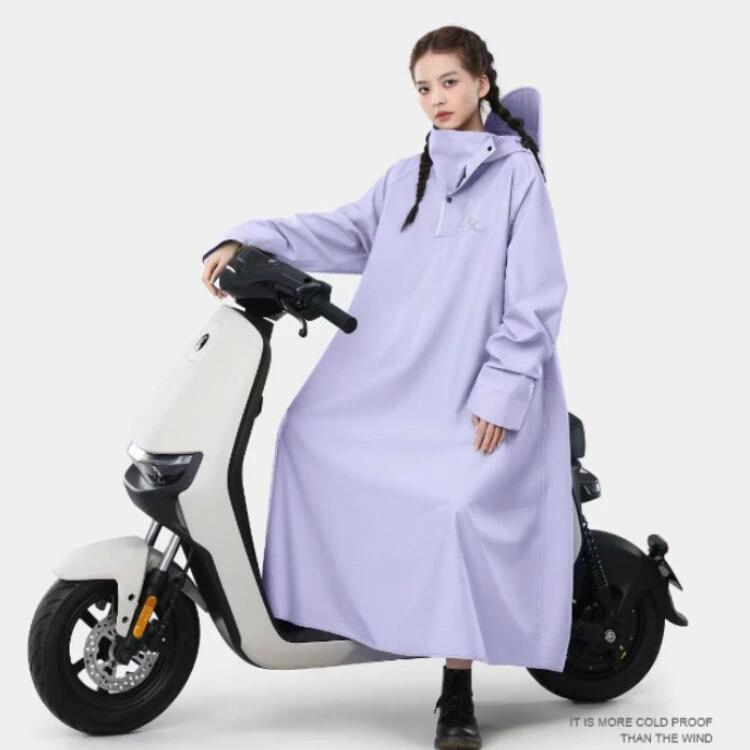 クリーニングエイトの大きいサイズ 豪雨対応 メン 超ロング 防水 レインコート 自転車 耐水圧10000mm ロングレインコート レインコート リュック対応｜アングル3