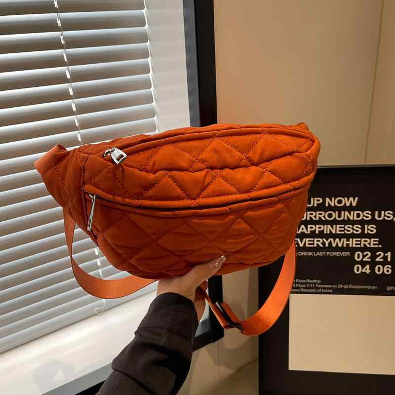 ボディバッグ レディース 大容量 キルティング ウエストバッグ スポーティー 斜めがけ ワンショルダー 鞄 カバン オレンジ グレー ベージュ ホワイト グリーン ブラック