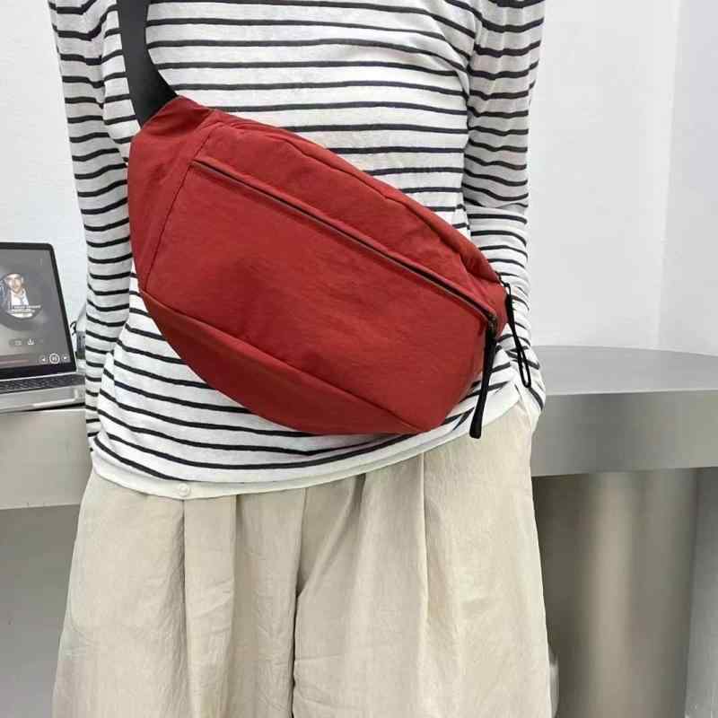 ボディバッグ 男性用 女性用 ショルダーバッグ 軽量 大容量 撥水 ナイロン 斜めがけ 普段使い 旅行 スポーツ アウトドア ブラック ブラウン グリーン