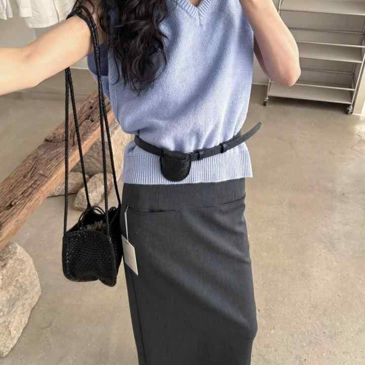 ウエストバッグ レディース 韓国 ワニ柄 PUレザー ベルト調節可能 スマホ 鍵 小物入れ ストリート ブラ..