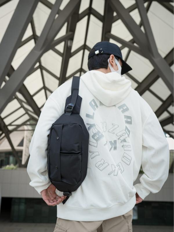 ボディバッグ メンズ レディース スポーティ 大容量 ウエストバッグ 軽量 普段使い 自転車 斜めがけ 鞄 白 黒 カーキ