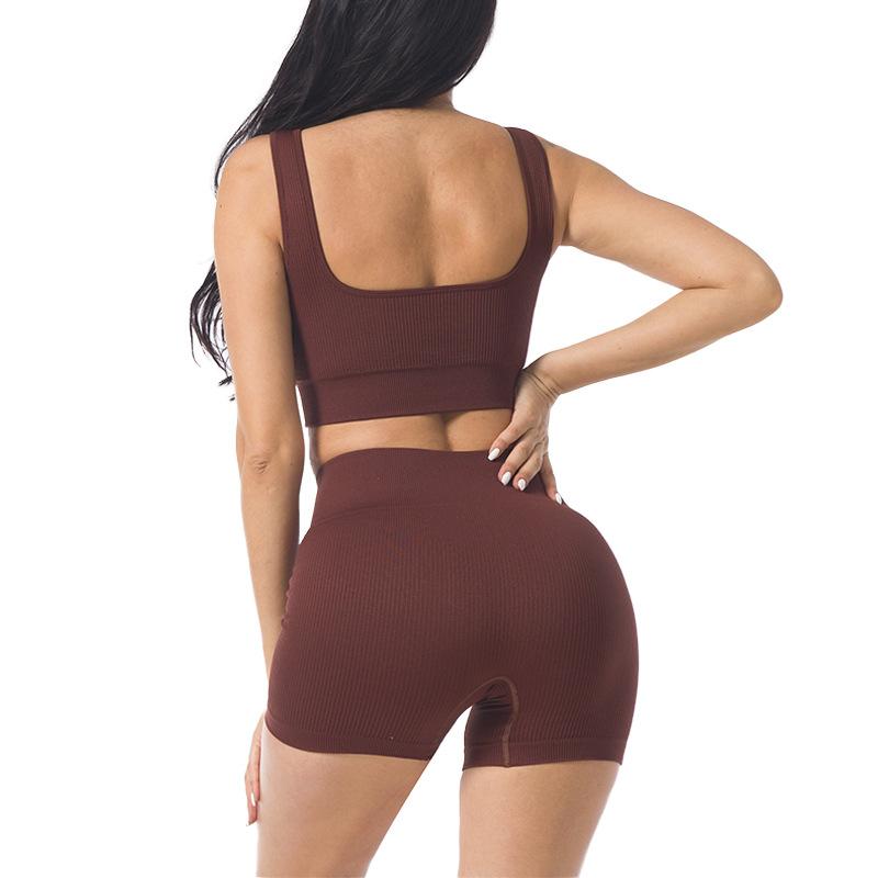 ヨガウェア レディース 上下セット スポーツブラ ＆ ヨガパンツ 高機能 高品質 吸湿速乾 伸縮性 ストレッチ 快適 フィットネス トレーニング ランニング ジョギング ウォーキング 運動 部屋着 ルームウェア カフェオレ ベージュ ブラック