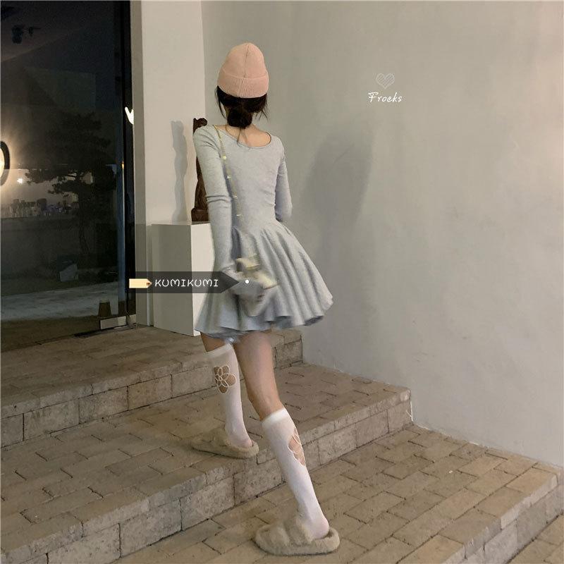 樂天商城 - ワンピース レディース 黒 Aライン ミニ丈 ひざ丈 長袖 ポロネック プリンセススリーブ 切り替え 普段使い 街頭 ゴシック ポリエステル