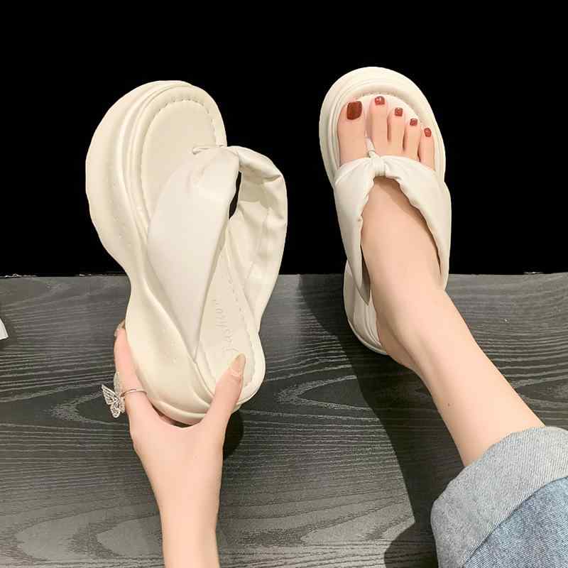 サンダル レディース 厚底 ビーチサンダル かわいい 韓国 ファッション トング サンダル 女性 靴 シューズ PU 白 黒 ピンク