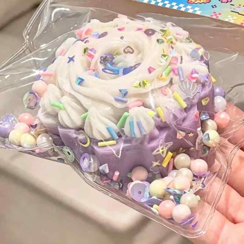 スクイーズ 水感 すくいーず ぷにぷに おもちゃ ケーキ 水系 もちもち clearstore2024-10446769 clearstore パッケージ画像