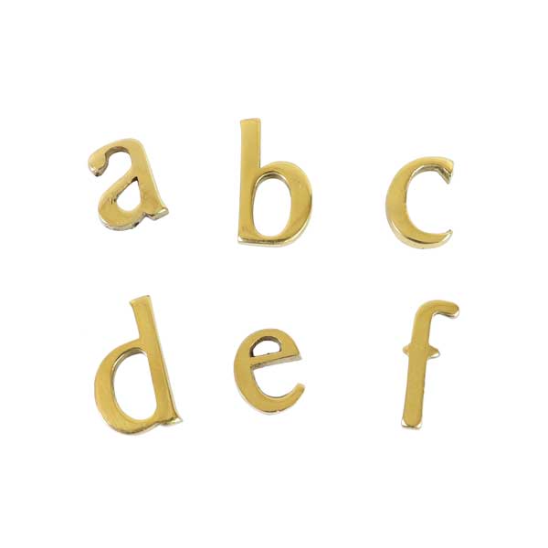 【ネコポス】真鍮 小文字 ゴールド 23mm アルファベット a b c d e f メール便