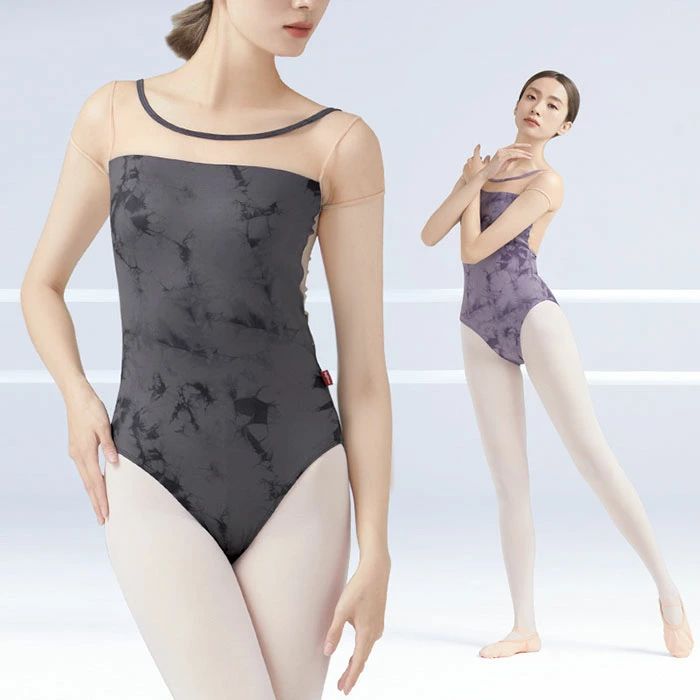 商品名 バレエレオタード 色 グレー・パープル サイズ S-2XL 素人採寸若干の誤差がある場合がございます。 素材 ナイロン ご了承いただきたいこと ※サイトに掲載の商品は、撮影の環境とモニター環境により、実際の物と素材感・色味いが多少異なる場合がございます。 ※モデル使用の撮影道具等商品に含めておりません（小物ある場合、内容を明記致します）。 ※大量生産による生産過剰と在庫管理の条件により、細かいキズや汚れ付くことがございます。完璧な商品をお求めのお方と細かい部分をお気になさるお方は、ご購入を慎んでください。 ※取寄品、輸入品、工場大量生産の商品の為、日本製より縫製荒いとほつれ等が生じている場合がございますのであらかじめご了承くださいませ。 ※都合により電話に出られない場合メールでご連絡いただければ幸いです。 ※在庫は複数店舗共有しております為、またメーカさんが急に生産中止による在庫更新遅れることがございます。メールか電話でご連絡致します。どうかご容赦ください。 ※お届けした商品に不備があった場合、一週間以内ご連絡ください。確認後速やかに交換か返品対応致します、返品に関しては原則として連絡なしの返品は対応致しません、ご理解いただきますようお願い申し上げます。 ※お客様都合の返品は受付ない場合がございます（特に舞台衣装、ダンス衣装、道具等。またイメージ違い）。また返品か交換に往復の送料が生じる場合がございます。 ※他に不明点がございましたら、お問い合わせください。