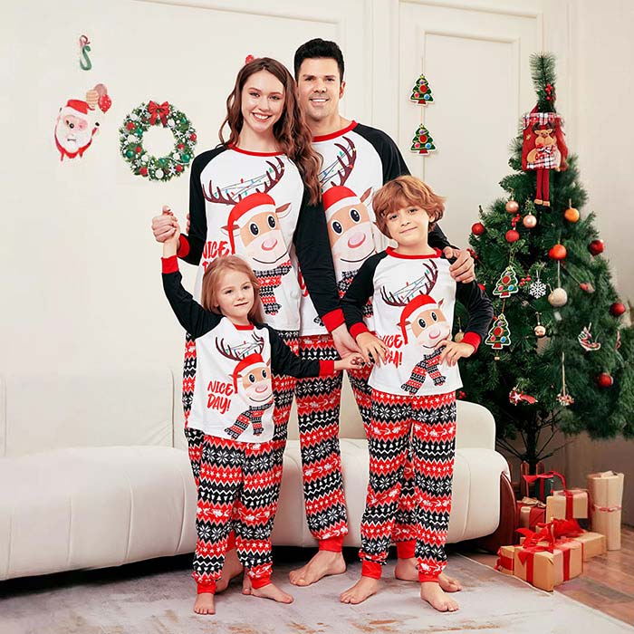 家族お揃いパジャマ クリスマス衣装 部屋着 親子ペア 大人パジャマ クリスマス サンタクロース トナカイ柄 親子コーデ カップルペア パンツセット メンズ レディース ルームウェア キッズ ママ パパ ベビー服 長袖パジャマ上下セット 写真撮影 Christmas 春秋tシャツ