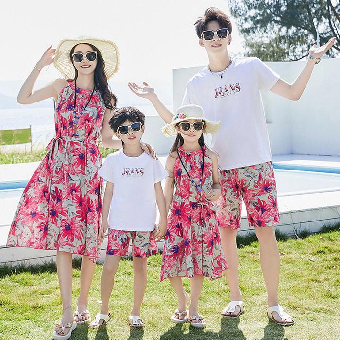 親子ペアルック 親子 コーデ レディース ワンピース ホルターネック 花柄 メンズ tシャツ ハーフパンツ 親子ペア 水着 ボヘミアン風 家族お揃い 親子コーデ 親子ペア 家族ペアルック 親子お揃い ママ パパ 半袖 キッズ 旅行 子供服 夏 ハワイ ビーチ 海 リゾート おしゃれ