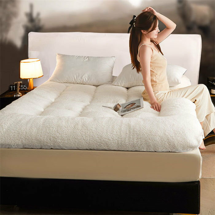 敷きパッド あったか 冬用 厚手 折りたたみ可能 洗える 冬 吸湿・発熱・蓄熱 保温 敷布団 シングル セミダブル ダブル 保温 敷布団 敷パッド 敷きパット 丸洗いOK 防ダニ 抗菌 防臭 静電気防止 寝具 暖か 新生活 敬老の日 無地 もこもこ