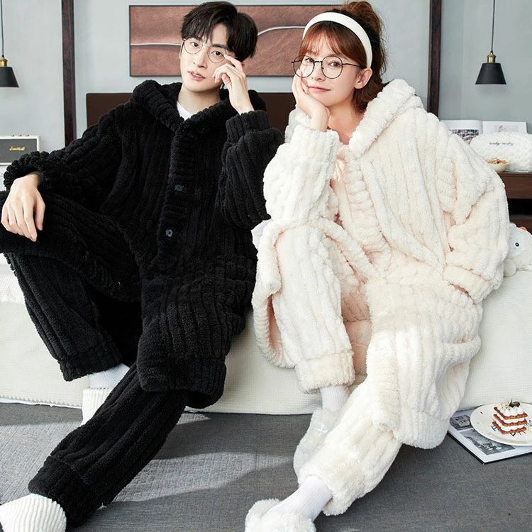 ペア パジャマ ルームウェア ロング丈 上下セット セットアップ 冬 フード付き 長袖 前開き メンズ レディース カップル 部屋着 スウェット 裏起毛 厚手 ホワイト ブラック 大きいサイズ 暖かい ゆったり 結婚祝い プレゼント ギフト S M L LL 3L 彼女 彼氏 夫婦 記念日