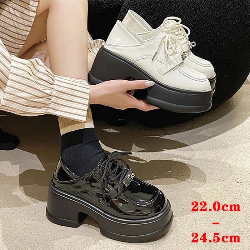 ラウンドトゥ 靴 革靴 厚底ローファー レディース カジュアル レースアップ 女の子 厚底 黒 ホワイト 白 ブラック ダンス シューズ ヒップホップ スクール ローファー フォーマル シューズ 卒業式 通勤 ビジネス 入学式 通学 結婚式 発表会 学生靴 ブーツ 歩きやすい